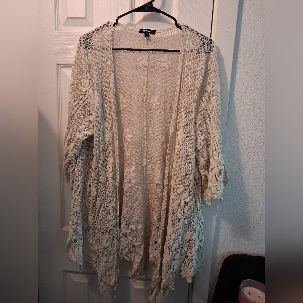 Torrid Cream Crochet Lace Kimono Cover-Up